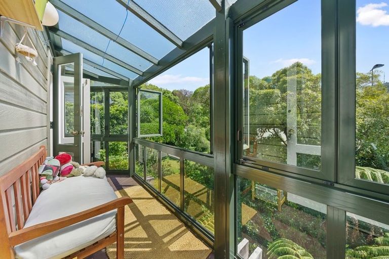 Photo of property in 11 Waikowhai Street, Ngaio, Wellington, 6035
