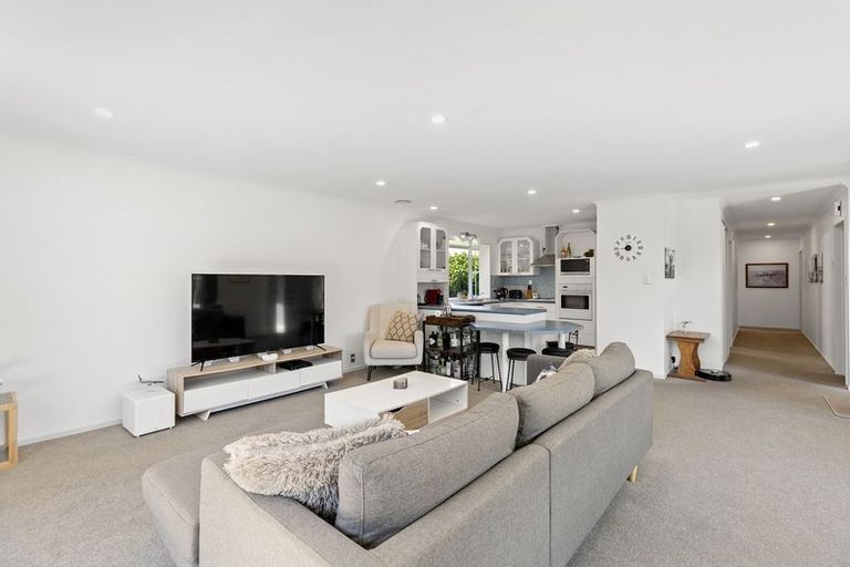 Photo of property in 28a Canberra Place, Redwood, Christchurch, 8051