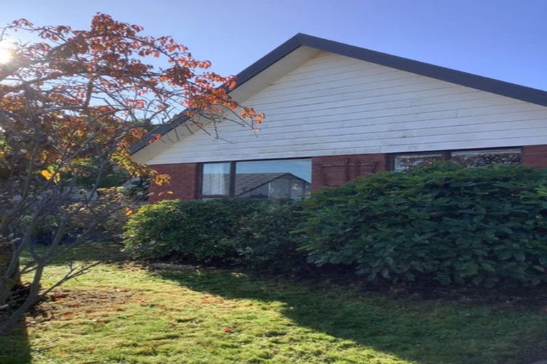 Photo of property in 2 Farm Lane, Parklands, Christchurch, 8083