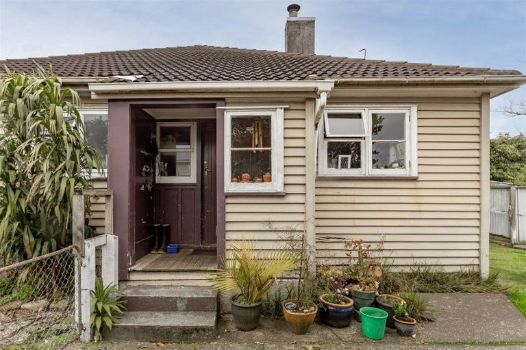 Photo of property in 15-15a Mill Street, Westport, 7825