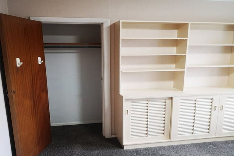 Photo of property in 2 Fyvie Avenue, Tawa, Wellington, 5028