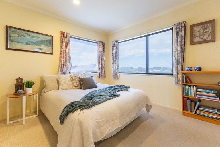 Photo of property in 175 Weggery Drive, Waikanae Beach, Waikanae, 5036