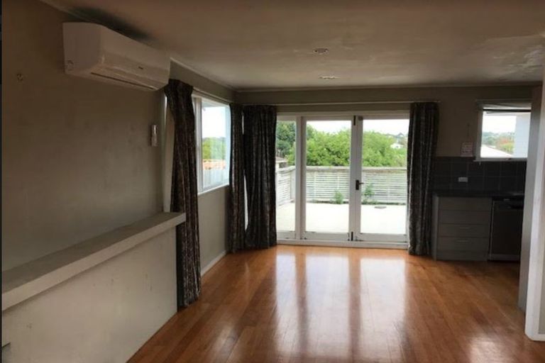 Photo of property in 67 Sycamore Drive, Sunnynook, Auckland, 0620