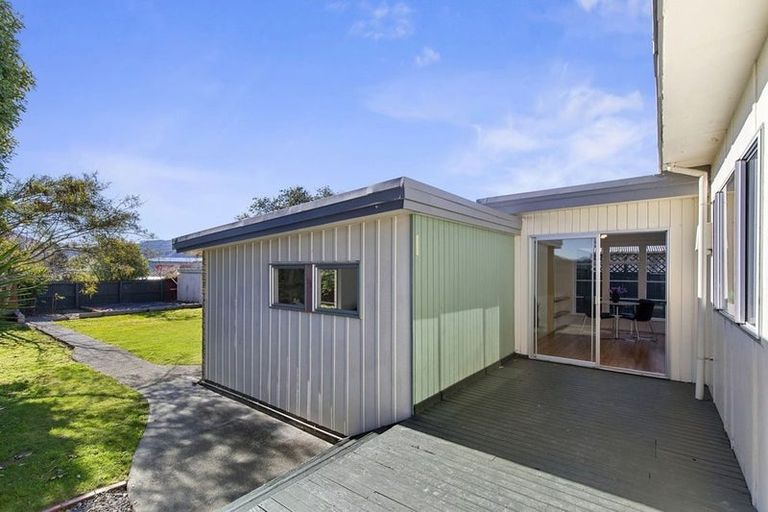 Photo of property in 18 Miro Street, Trentham, Upper Hutt, 5018