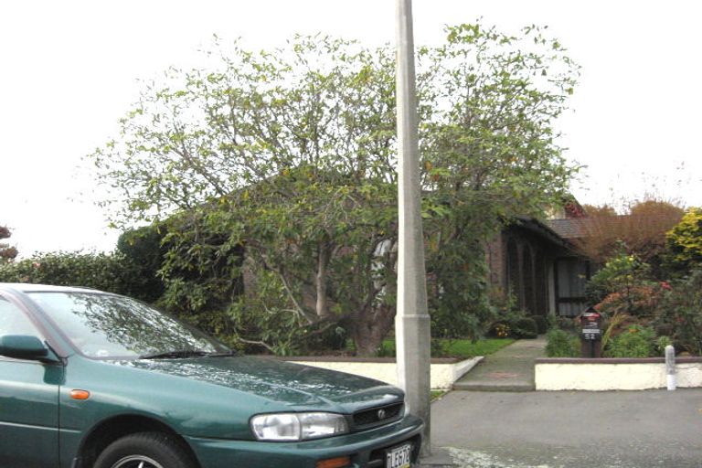 Photo of property in 1/52 Mcdougall Avenue, St Albans, Christchurch, 8014