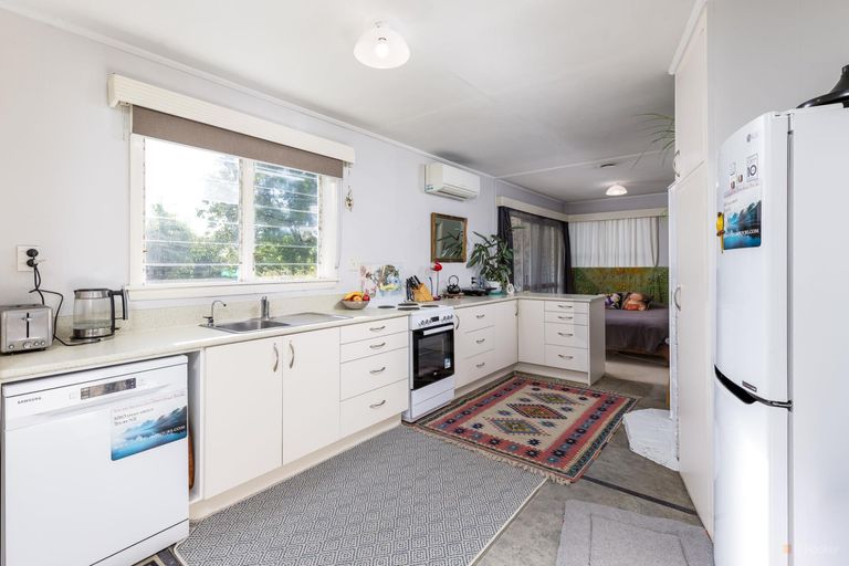 Photo of property in 15 Rugby Street, Waimate, 7924