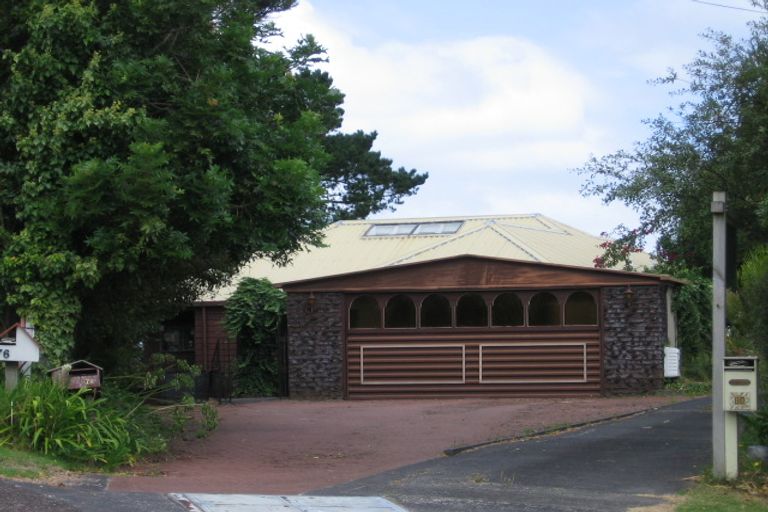 Photo of property in 78 Island Bay Road, Beach Haven, Auckland, 0626