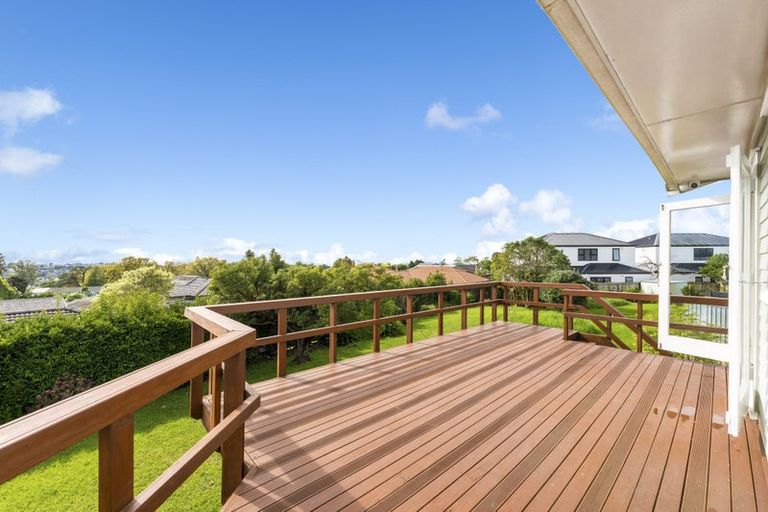 Photo of property in 175 Waimumu Road, Massey, Auckland, 0614