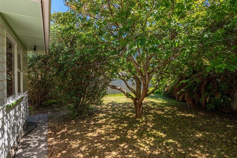 Photo of property in 30 Anthony Grove, Paraparaumu Beach, Paraparaumu, 5032
