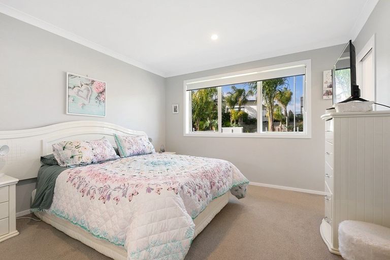 Photo of property in 16 Benmore Crescent, Pyes Pa, Tauranga, 3112