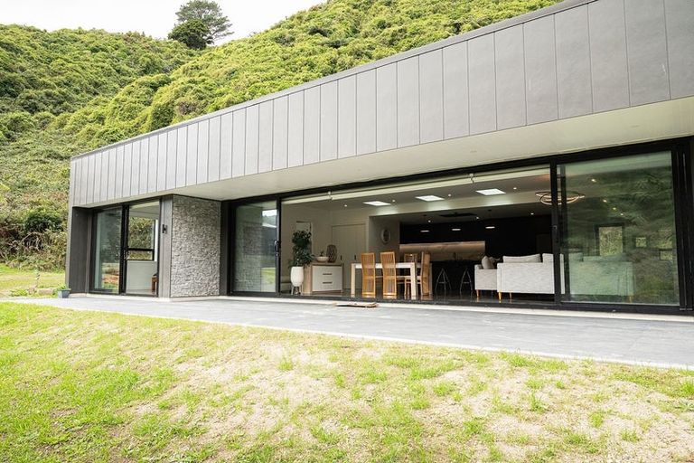 Photo of property in 265 South Karori Road, Karori, Wellington, 6012