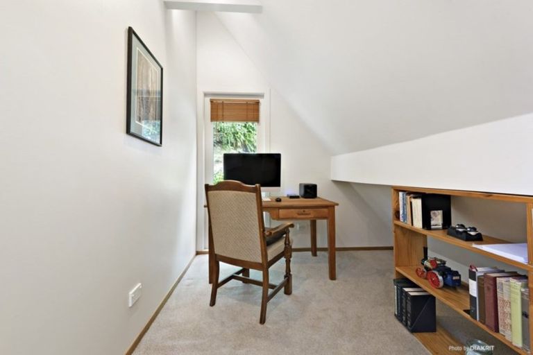 Photo of property in 81 Palliser Road, Roseneath, Wellington, 6011