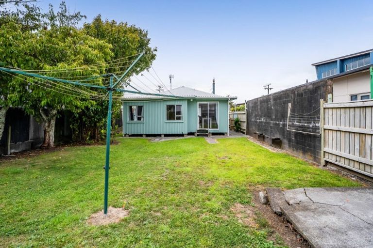 Photo of property in 19a Grey Street, Waitara, 4320