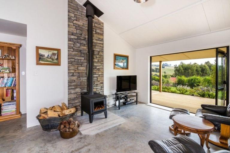Photo of property in 1/142 Mapara Road, Acacia Bay, Taupo, 3385