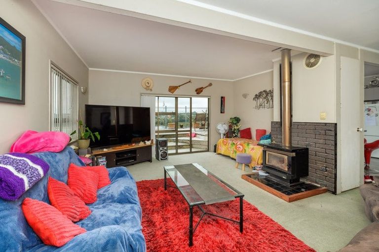 Photo of property in 4 Coutts Avenue, Paihia, 0200