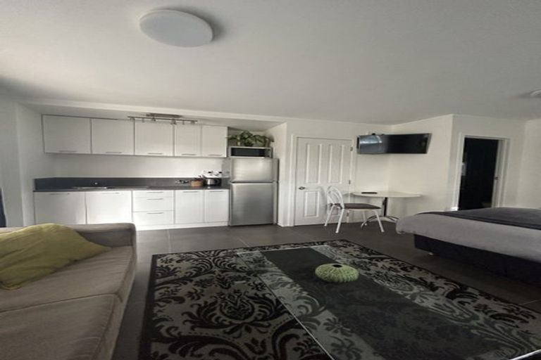 Photo of property in 1/40 Kestrel Heights, Arkles Bay, Whangaparaoa, 0932