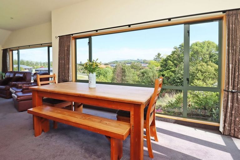 Photo of property in 12 Grove Avenue, Weston, Oamaru, 9401