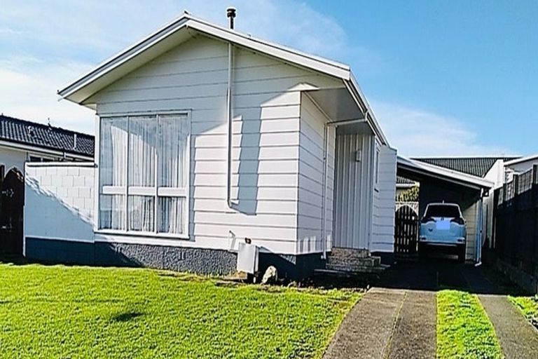 Photo of property in 16 Karamu Street, Tawhero, Whanganui, 4501