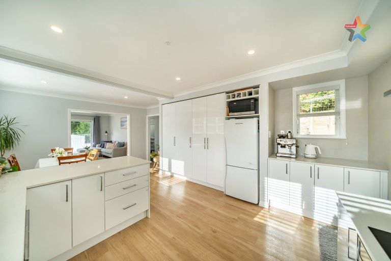 Photo of property in 110 Manuka Street, Stokes Valley, Lower Hutt, 5019