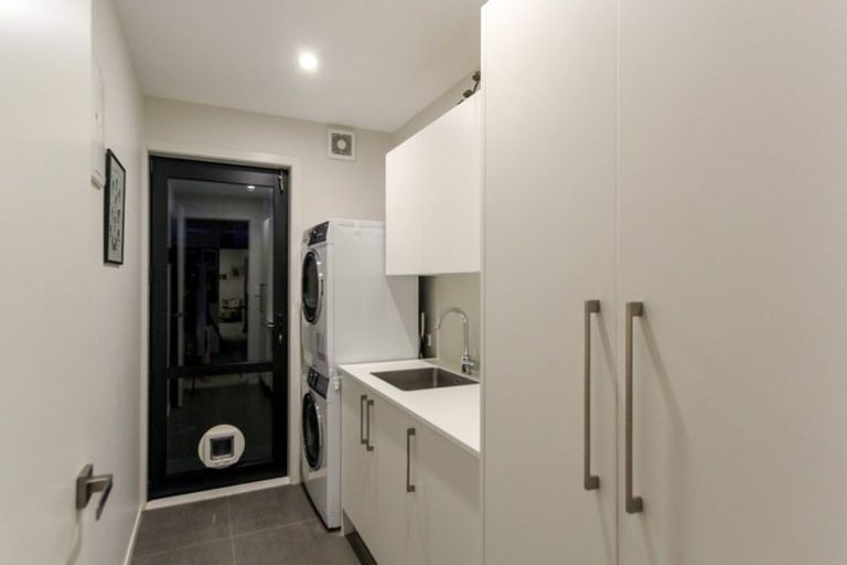 Photo of property in 82 Karamea Street, Whalers Gate, New Plymouth, 4310