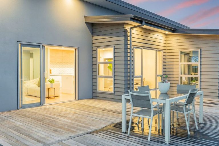 Photo of property in 18 Carrick Place, Mosgiel, 9024