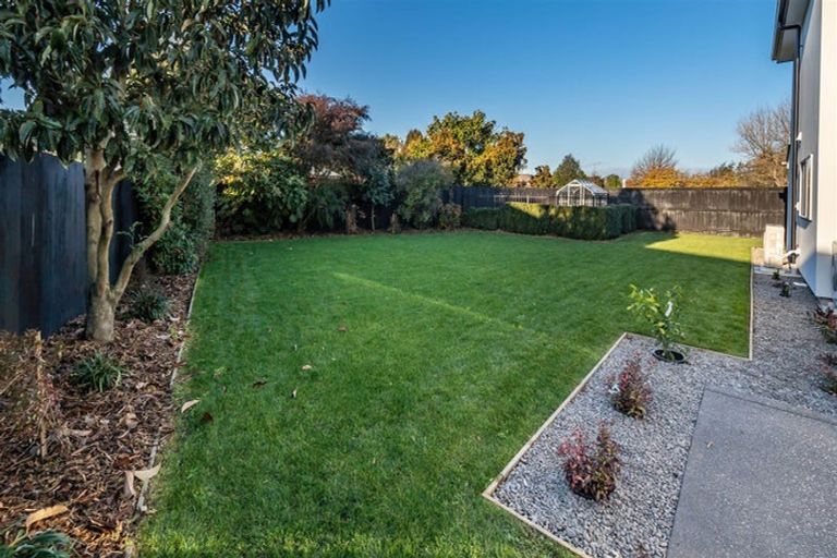 Photo of property in 75 Woodhurst Drive, Casebrook, Christchurch, 8051