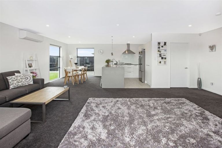 Photo of property in 41 Kingsbridge West, Burwood, Christchurch, 8083