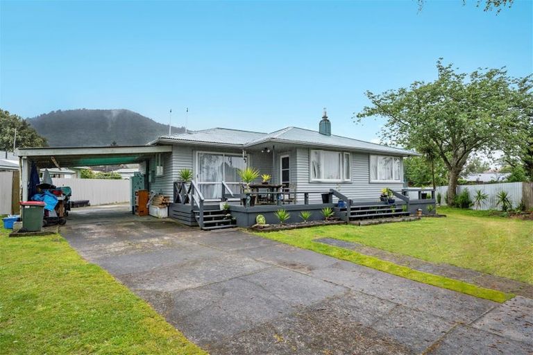 Photo of property in 3 Liane Place, Mangakakahi, Rotorua, 3015