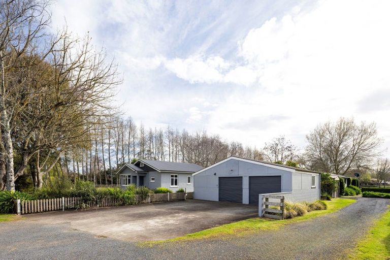 Photo of property in 35 Woodside Road, Matangi, Hamilton, 3284