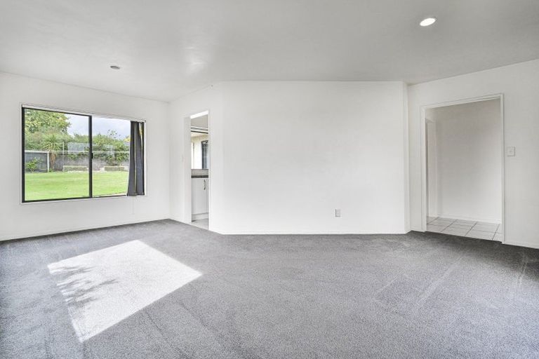Photo of property in 22 Woodlands Drive, Havelock North, 4130