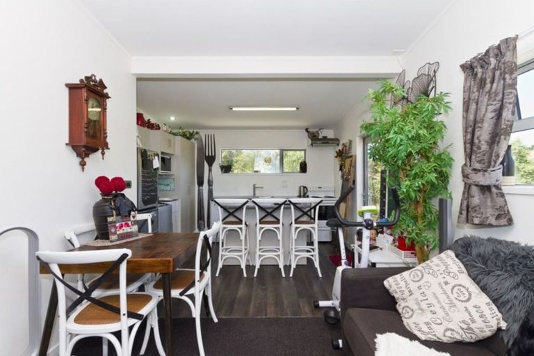 Photo of property in 210a Monowai Road, Wainui, Silverdale, 0994