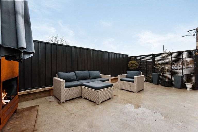 Photo of property in 25 Campbell Street, Alexandra, 9320