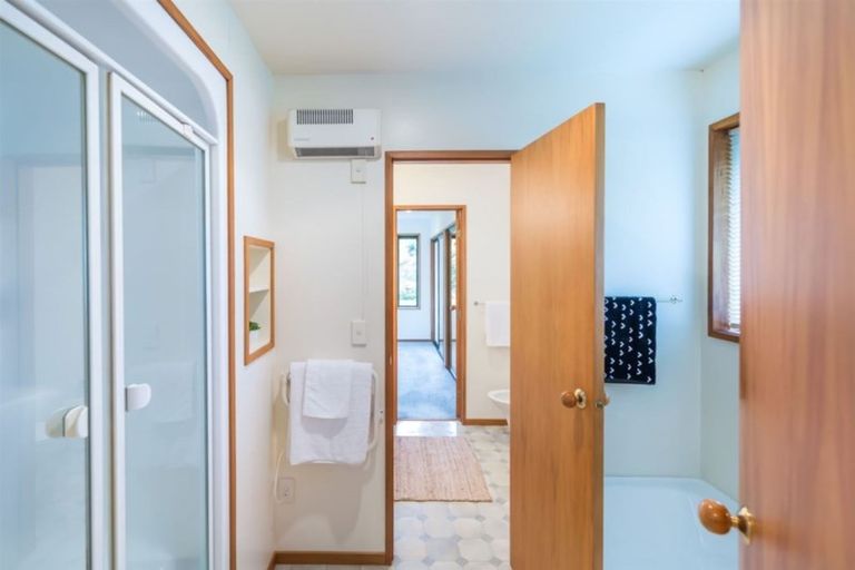 Photo of property in 3 Swanleigh Place, Ilam, Christchurch, 8041