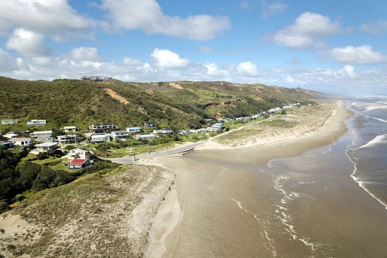Photo of property in 1 Ocean Close, Te Kopuru, Dargaville, 0371