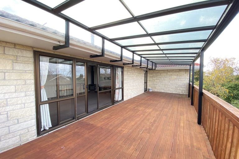 Photo of property in 6 Riesling Place, Henderson, Auckland, 0612