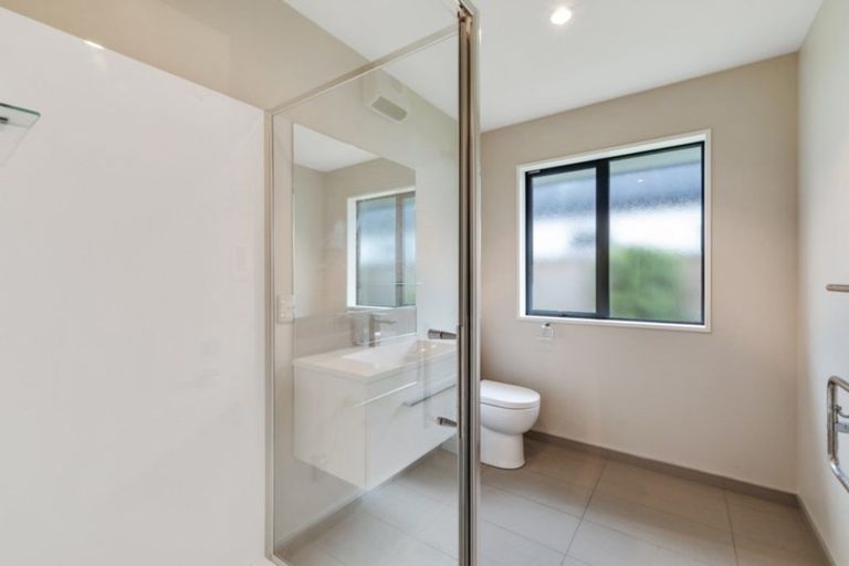 Photo of property in 72 Shillingford Boulevard, Rolleston, 7615