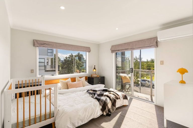 Photo of property in 91 Glidepath Road, Hobsonville, Auckland, 0616