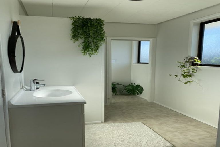 Photo of property in 36 Motiti Road, Papamoa Beach, Papamoa, 3118