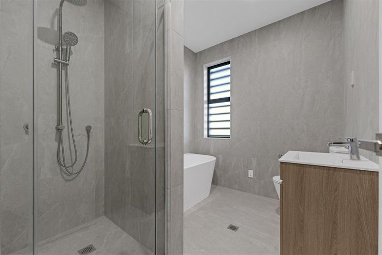 Photo of property in 14 Yellow Pear Lane, Karaka, 2578