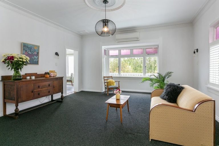 Photo of property in 13 Fitzroy Road, Bluff Hill, Napier, 4110