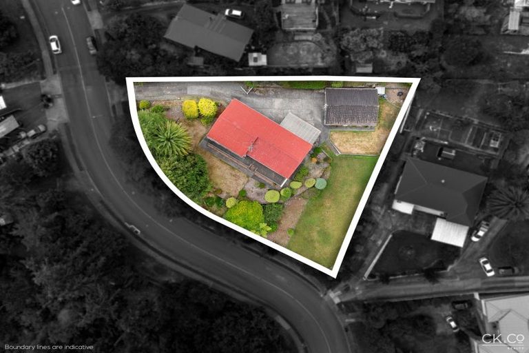 Photo of property in 42 Norana Road, Maoribank, Upper Hutt, 5018