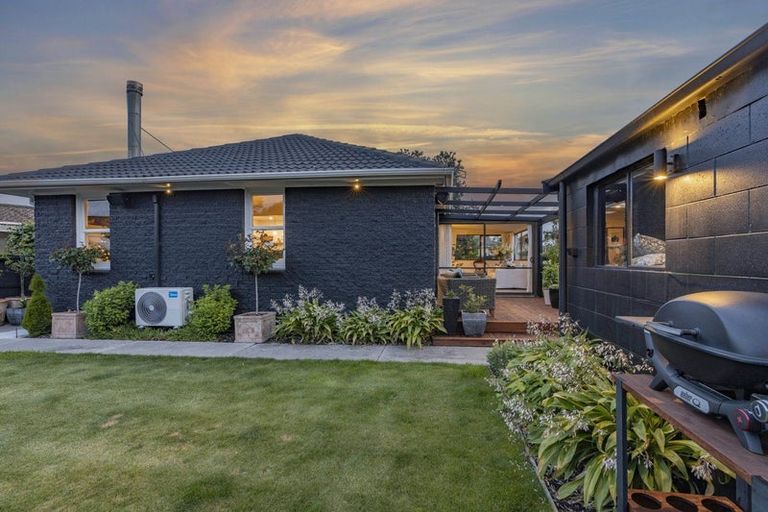 Photo of property in 25 Pandora Street, North New Brighton, Christchurch, 8083