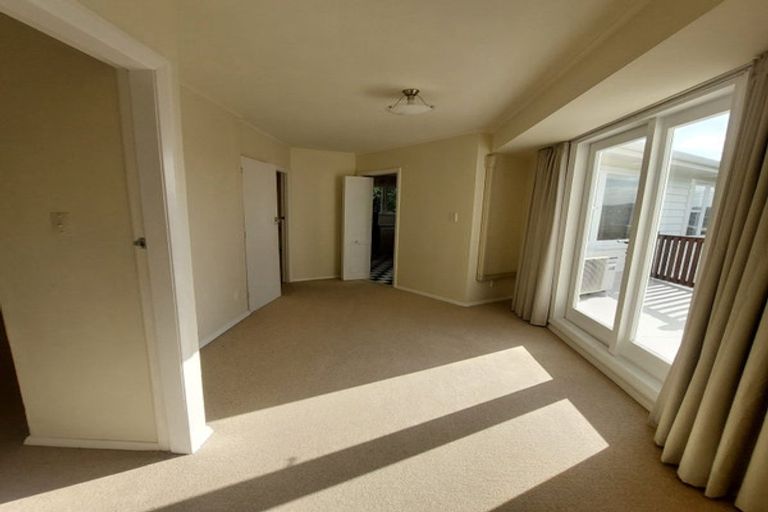 Photo of property in 85a Seatoun Heights Road, Seatoun, Wellington, 6022