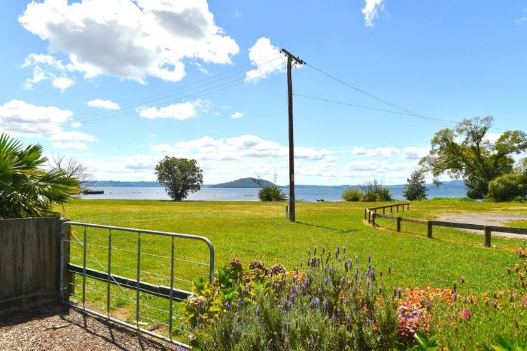 Photo of property in 8 Raukura Place, Koutu, Rotorua, 3010