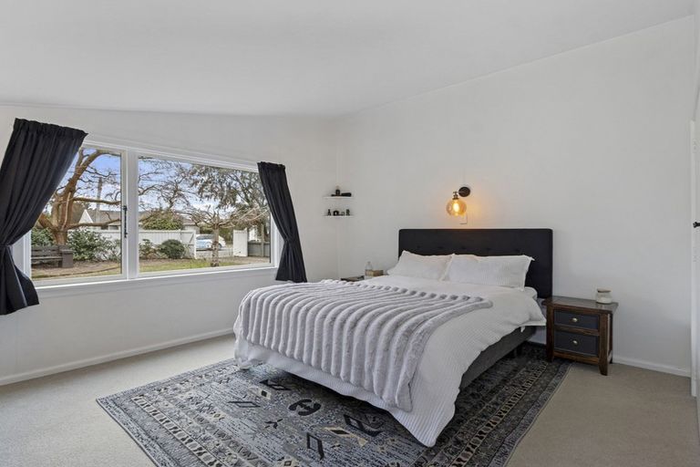 Photo of property in 43 Croziers Road, St Albans, Christchurch, 8052