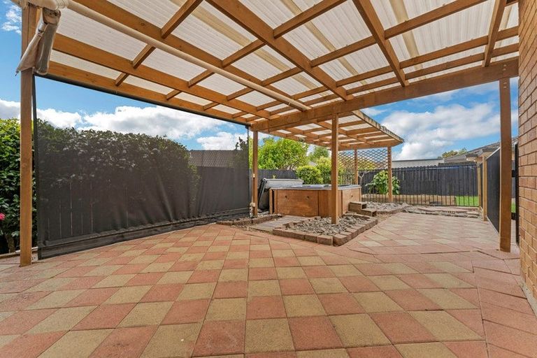 Photo of property in 5 Natasha Lane, Henderson, Auckland, 0612