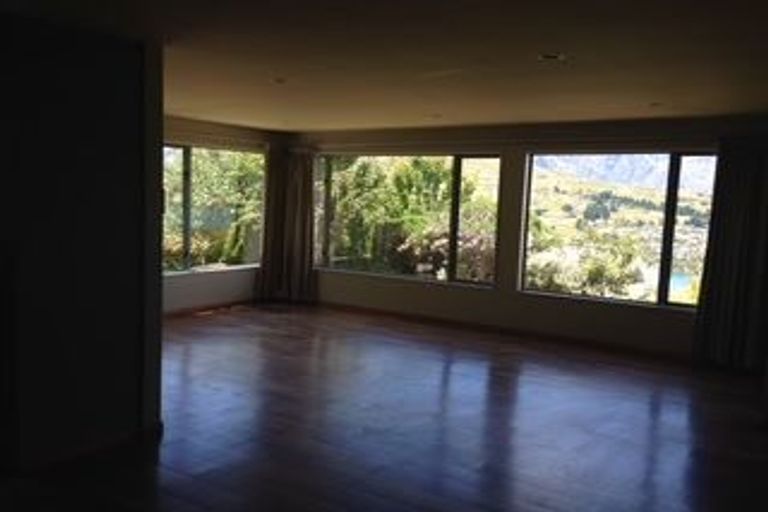 Photo of property in 95 Hensman Road, Queenstown, 9300