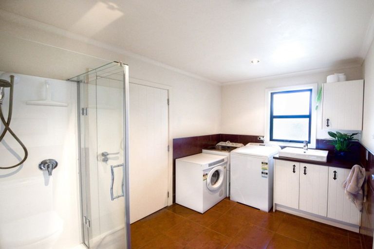 Photo of property in 20 Frye Crescent, Albert Town, Wanaka, 9305