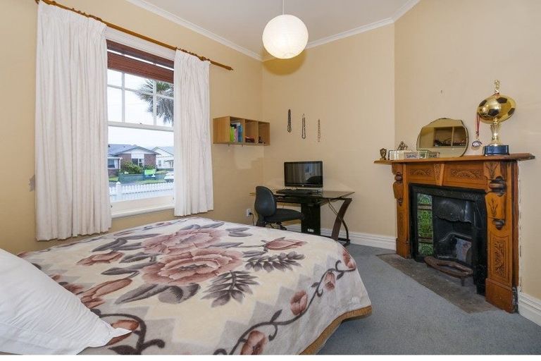 Photo of property in 2 Patrick Street, Petone, Lower Hutt, 5012