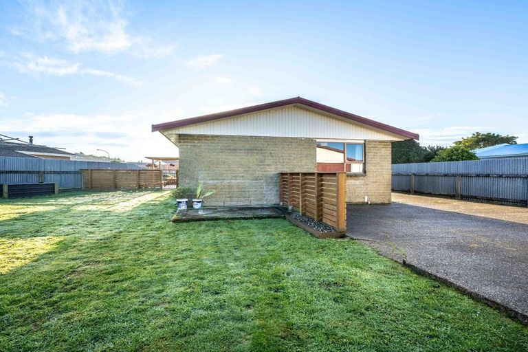 Photo of property in 92 Dunbeath Crescent, Kew, Invercargill, 9812
